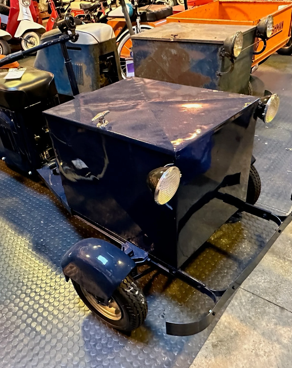Cushman 1942 Package Car AutoGlide