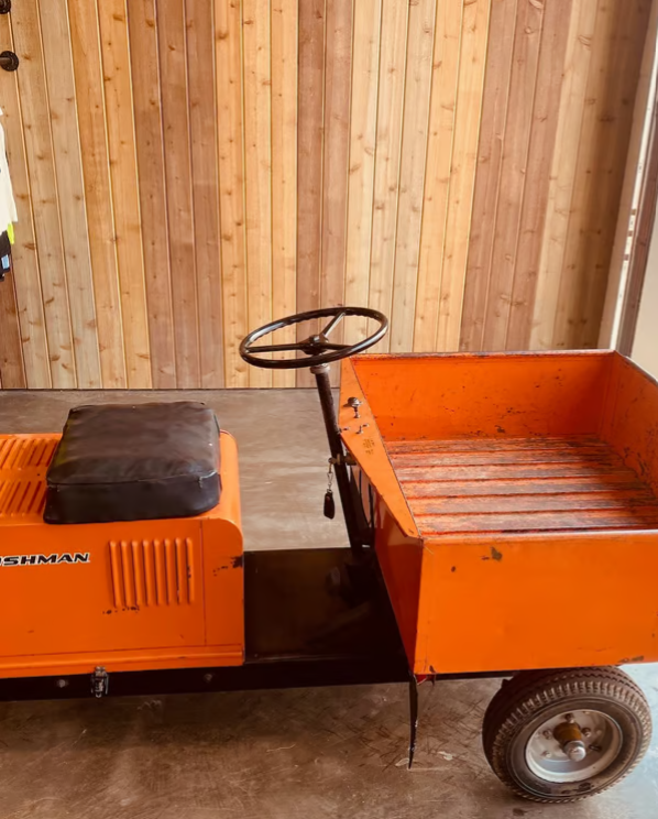 Cushman 1954 Lobster